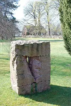 Björngrottan, Konsthallen Hishult