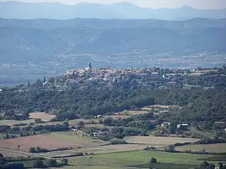Gezicht op La Garde-Adhémar