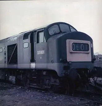 "Baby Deltic" D5901 met gewijzigde cabine
