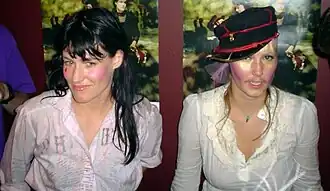 Sierra (links) and Bianca Casady in 2007