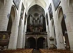 Het kerkorgel van Karl-Joseph Riepp uit 1754 op het oksaal