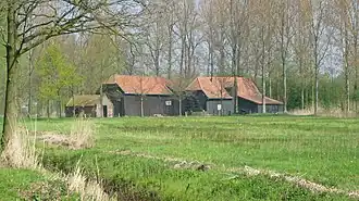 De watermolen gezien vanuit het zuiden