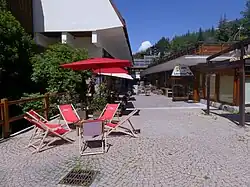 Voetgangersgebied in de zomer