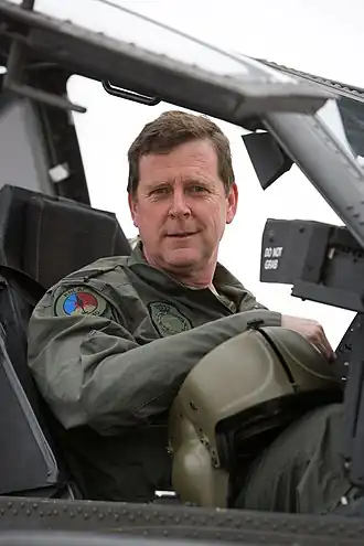 Ten Haaf in een AH-64 Apache in 2014