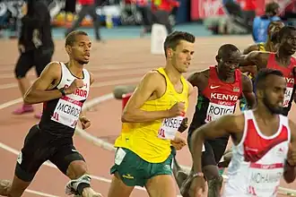 Riseley (in het gele shirt) in 2017