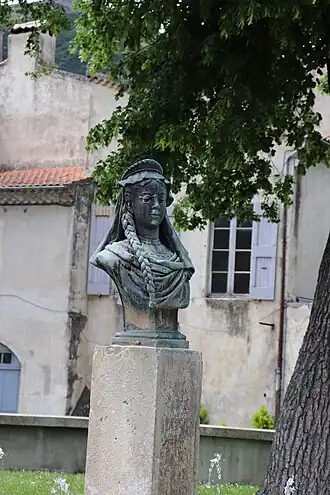 Buste Beatritz de Dia te Drôme