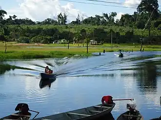 Op het water in de gemeente Careiro