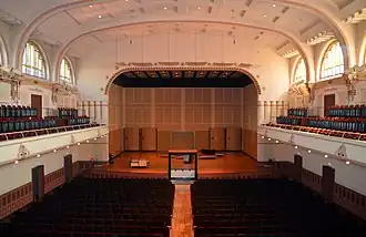 Grote Zaal en podium