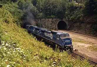 Conrail 6169 verlaat de Gallitzin Tunnel in 1993.