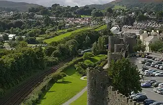 North Wales Coast Line onder Conwy Castle