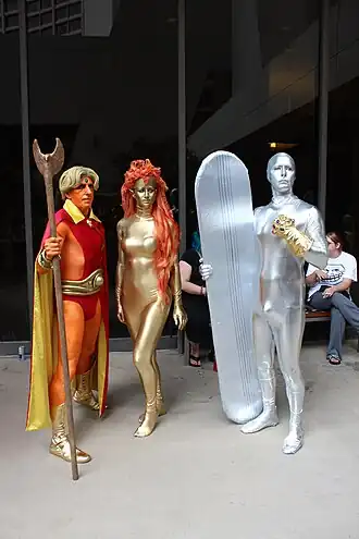 Cosplay van Adam Warlock, Nova, Silver Surfer tijdens Dragon Con 2012.