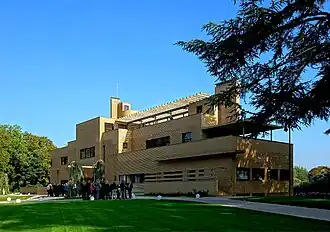 De gevel van de villa