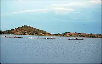 Roeien in de omgeving van Momil