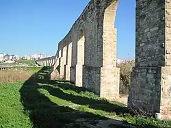 De bogen van het aquaduct