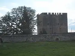 Het Kolossiaquaduct met op de achtergrond het kasteel