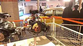 Opengewerkt model van de 844 cc motor uit de 46