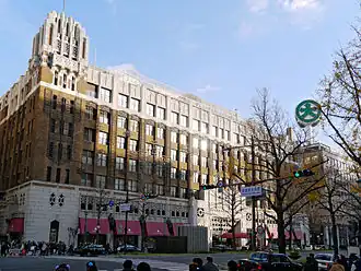 Daimaru, een hoogtepunt van de moderne architectuur van Shinsaibashi, Osaka, gebouwd in 1922.