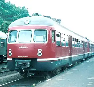 stuurstand rijtuig 817 605-9 op 11 juli 1975 te Koblenz