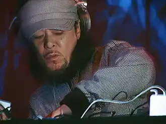 DJ Krush tijdens een optreden in de Commodore Ballroom te Vancouver op 25 augustus 2007.