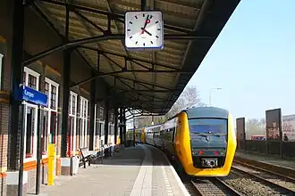 Dieselmaterieel '90 vertrekt uit Kampen naar Zwolle; 23 maart 2012.