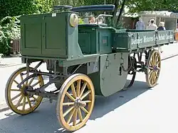 Een vrachtwagen van Daimler uit1896
