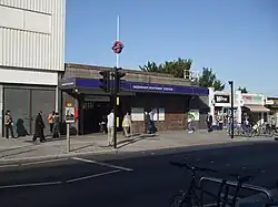 Het stationsgebouw aan de Heathway