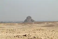 De zwarte piramide te Dasjoer