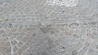 Tekst: Ter herinnering aan de slachtoffers van de schietpartij op 7 mei 1945 (september 2019)