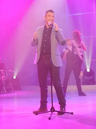 Een optreden van David Civera in het programma Luar