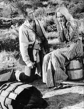 David Carradine en gastactrice Sondra Locke, 1974