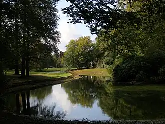 Noordkant van de vijver