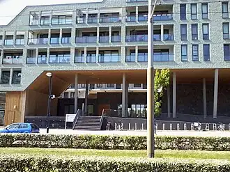 De toegang voor de kerk