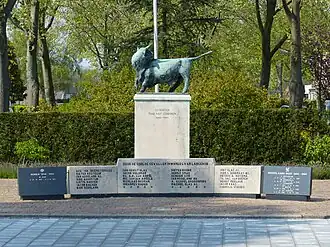 Oorlogsmonument "De Stier" in Noord-Scharwoude