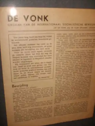 Bevrijdingsuitgave van De Vonk zoals tentoongesteld bij de expositie Drukken in Oorlogstijd van het Grafisch Museum Groningen