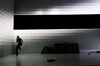 De Wereld Volgens John, Het Nationale Theater. Scenografie door Maze de Boer. Foto: Sanne Peper