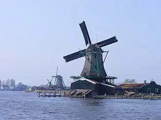 Houtzaagmolen 'Het Jonge Schaap' aan de Kalverringdijk 31a