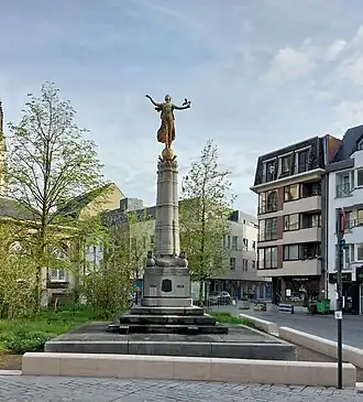 De Gouden Madam, Niké Monument WO I, Kalkmarkt Tienen