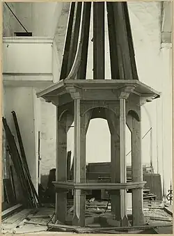 Dakruiter tijdens restauratie in 1940