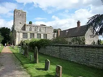 Kerk en priorijhoeve.