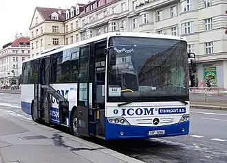 Bus van ČSAD Slaný met bestickering van moederbedrijf (2012)