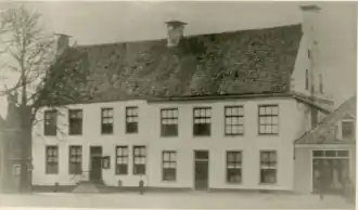 Het Dekemahuis in Franeker dat door Van Beyma aan de grietenij Franekeradeel nagelaten werd.