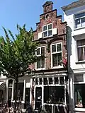 Delft, Choorstraat 5, Dordtse gevel