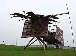 Folly van Coop Himmelb(l)au (1990) in Delfzijl