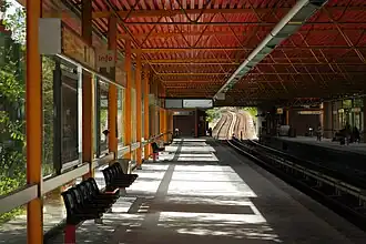 Perronhal van station Demey