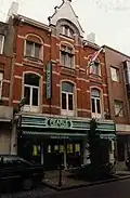 Burgerhuis met winkel