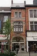 Burgerhuis met winkel