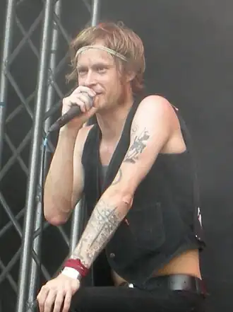 Dennis Lyxzén, The (International) Noise Conspiracy 2009