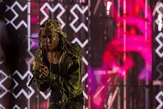 Destroy Lonely tijdens een optreden in 2024