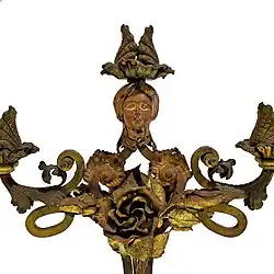 detail van een kandelaar