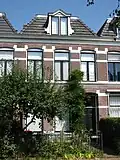 Onderdeel van een bouwblok van 3 woningen